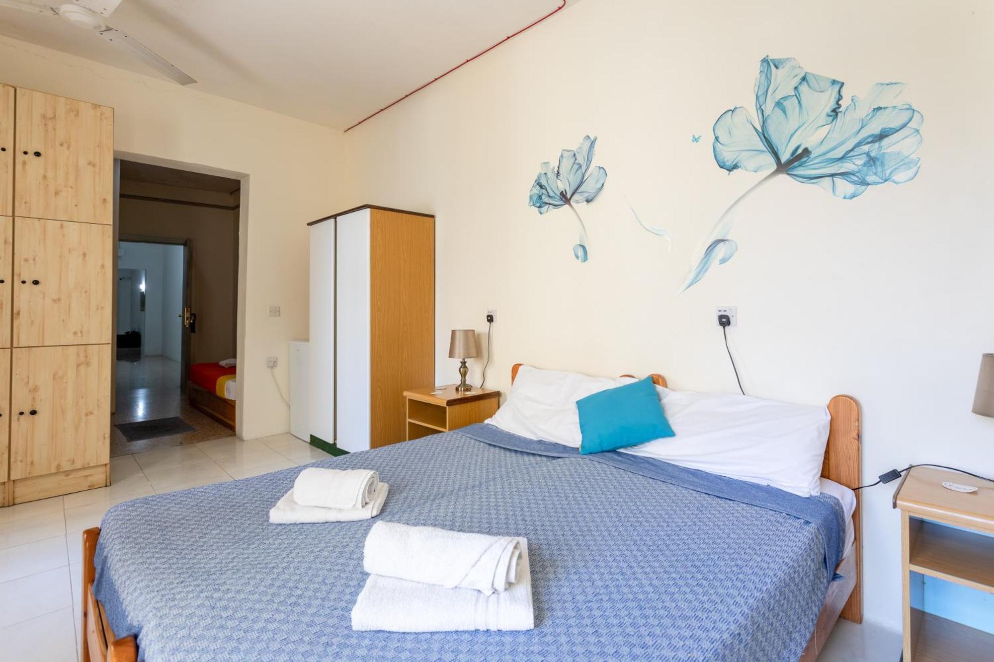 Tarona Guesthouse St. Paul's Bay Cameră foto
